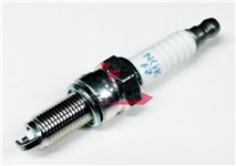 CANDELA CPR8EB-9 NGK (6607 C)