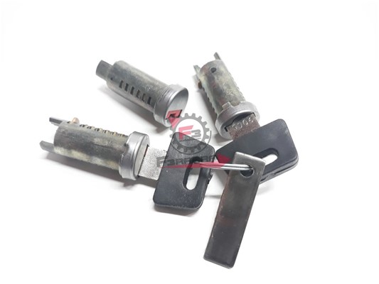 KIT SERRATURA VESPA PX-PE ARC.(3PZ)