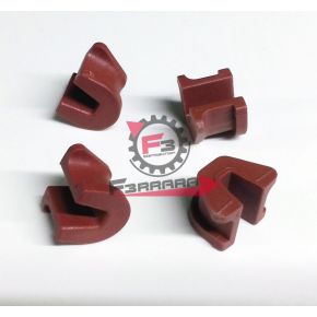 457.403261050 CONF(4PZ)TASSELLI TRAINO PIAGGIO 500