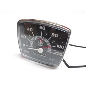 727.YAM490016 CONTAKM 120 KMH QUADRATO VESPA 50