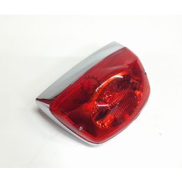  FANALE LUCE POSTERIORE VESPA LX LXV 50 125 150  RIF .PIAGGIO 639281