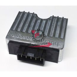 655.2944585 REGOLATORE TENSIONE VESPA ET2 I.E.