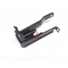 1E000090 STAFFA SUPPORTO RADIATORE DX